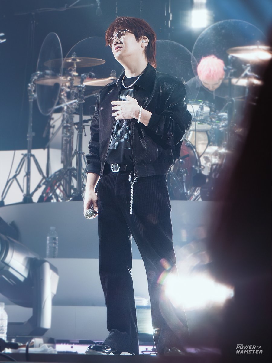 CHRISTMAS IN NELL’S ROOM 2025
251227

You broke my heart