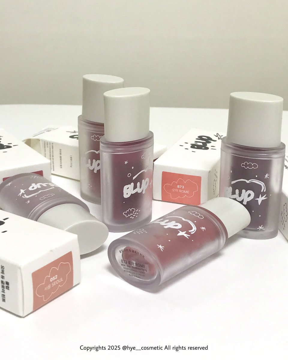 hye__cosmetic's tweet image. #협찬 #제품제공 #RT이벤트 #혜피발색

런칭하자마자 무신사 뷰티 1위를 달성한 틴트 !
💡 블럽 오버 듀 글로이 틴트 랜덤 색상을

#RT 하신 분들 중 &amp;gt;&amp;gt; 총 3분 &amp;lt;&amp;lt; 에게 드립니다 !

그냥 흔한 글로우립 Xx 정말 예쁜 물먹광 입니다 ,,
정말 광감이 너무너무 예뻐요 ,,🥹 

발색은 타래로 보여드릴게요…