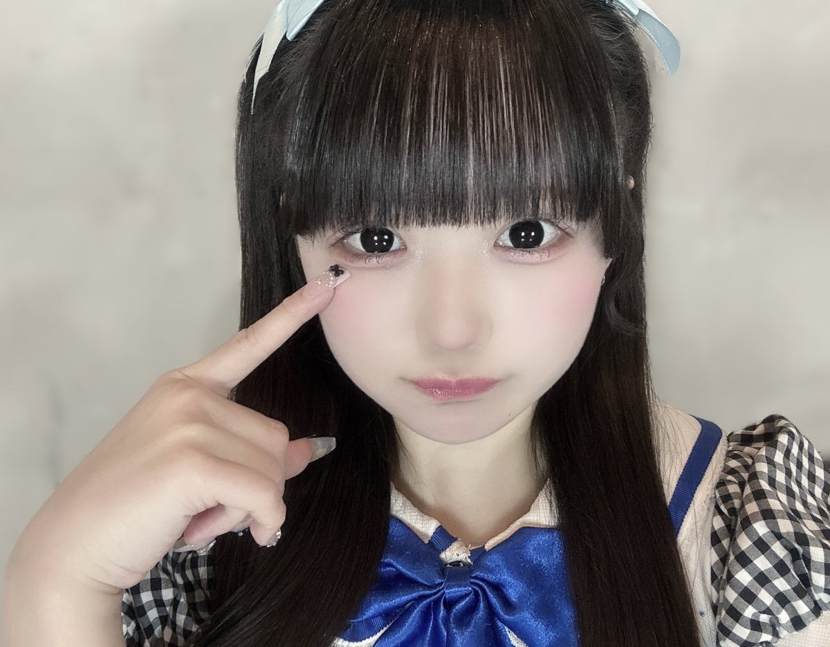 目を見つめて ドキドキ♡