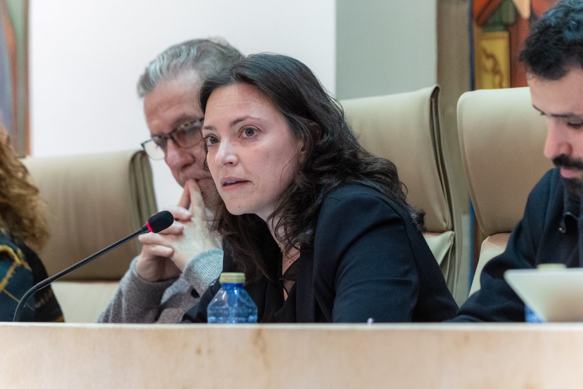 Las piscinas municipales no pueden seguir así: agua fría, desperfectos, usuarios molestos y monitores dando la cara. 

Llevamos desde septiembre de 2023 pidiendo un informe sobre el estado de las instalaciones pero el PP sigue sin entregarlo. Una grave falta de transparencia.