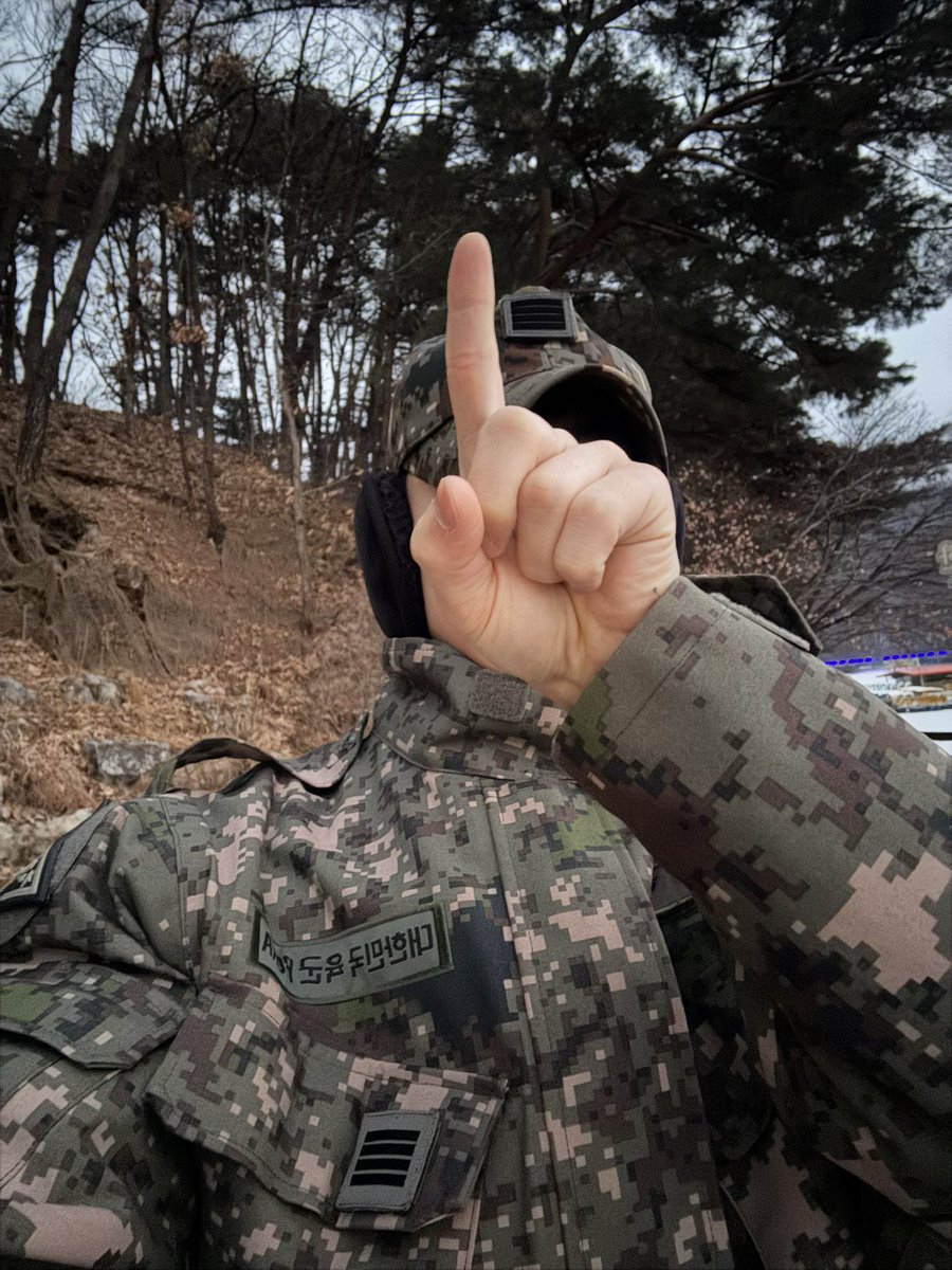 ggurae724's tweet photo. D-1!!!!!!!

상혁시❤️

#다원 #DAWON #SF9 https://t.co/FV7jZ25uWs