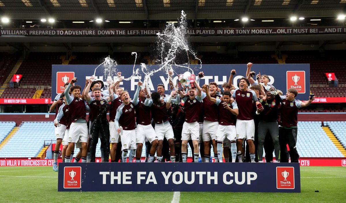 academyavfc's tweet image. A magical year. 🏆