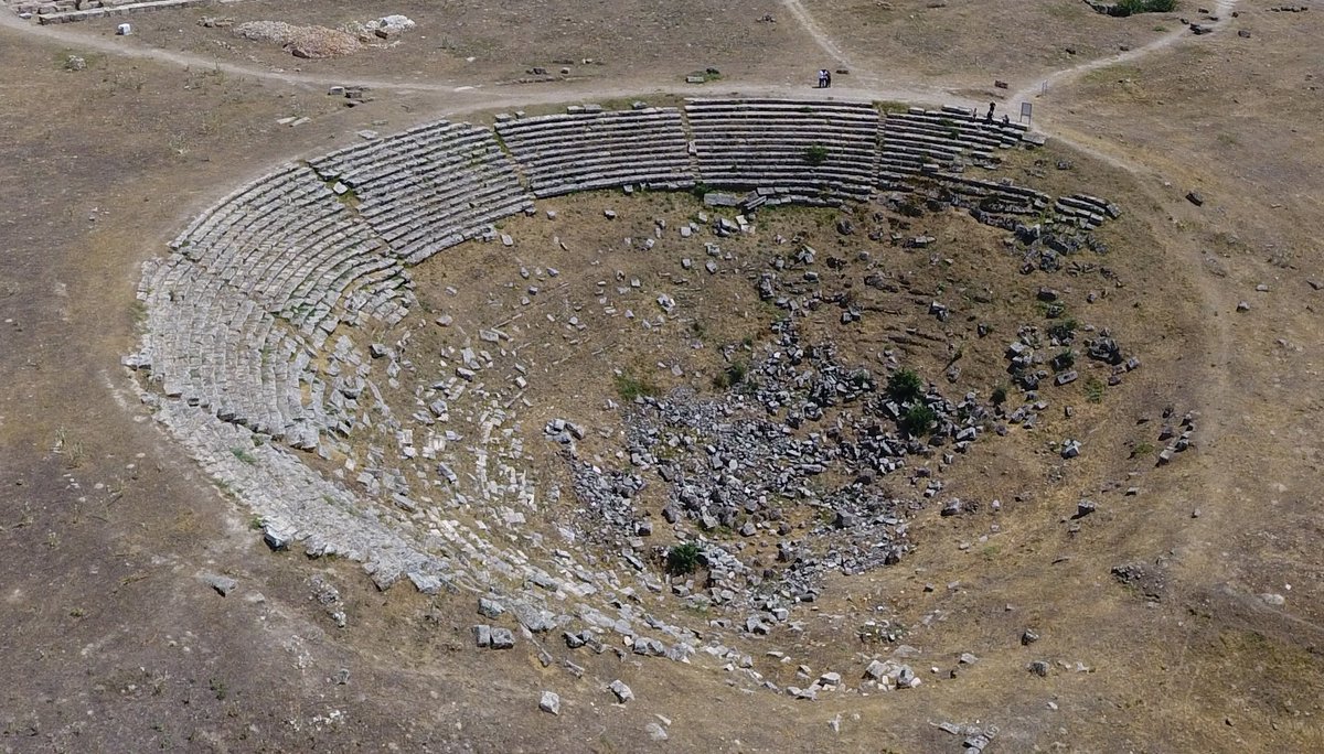 LaodikeiaS's tweet photo. Laodikeia’da her yıl olduğu gibi bu yıl da ekip olarak güzel işler yaptık; Batı Tiyatrosu öncesi ve sonrası @TCKulturTurizm @MehmetNuriErsoy @kvmgm @yazgi_gokhan @birolincecikoz @pauedutr @issanat @isbankasi @DenizliValiligi @DenizliBelediye #geleceğemiras https://t.co/PRgbb0WcwE