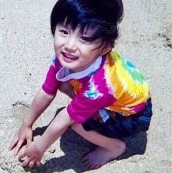 【Hey! Say! JUMP S say 東京 12/30 レポ】

山｢小さい頃同じ砂場で遊んでた｣
伊｢覚えてたの？？｣
山｢大我が言ってた｣

こんな可愛い子たちが遊んでたら危ないって🥲🥲🥲