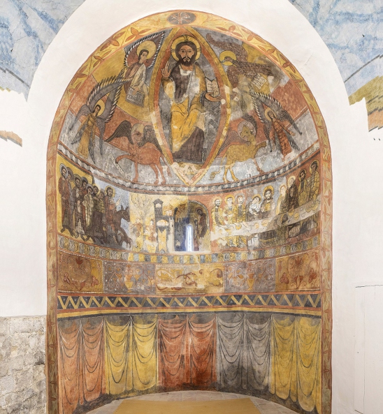 aop_org's tweet image. SANTA EULÀLIA DE VILANOVA DE LA MUGA.
Alt Empordà. Mes detalls informatius.

L'església és un edifici de la segona meitat del segle xi (segurament reformada al s. XII - XIII), de tres naus capçades a l'est amb tres absis semicirculars.

 La nau principal està coberta amb volta de…