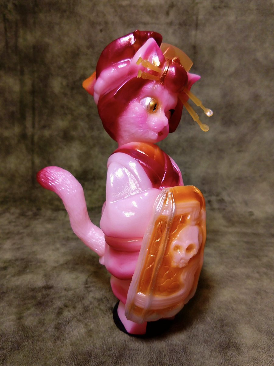 新品未開封　ヒカリトイズ個展カラー　蓄光赤　化猫遊女　即日発送 待っておりました！ ヒカリトイズ様より @hikaritoys 物ノ怪少女 化猫