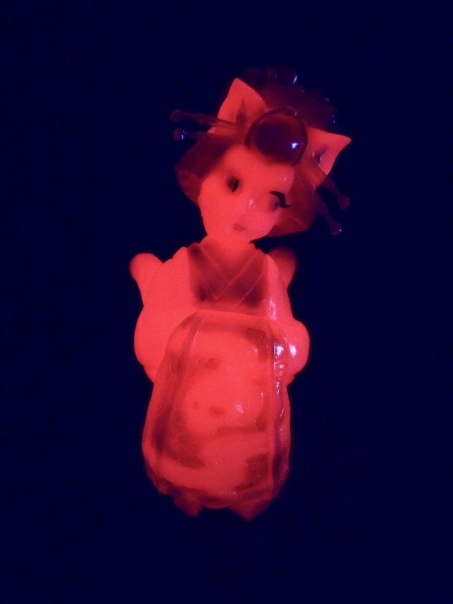 新品未開封　ヒカリトイズ個展カラー　蓄光赤　化猫遊女　即日発送 待っておりました！ ヒカリトイズ様より @hikaritoys 物ノ怪少女 化猫