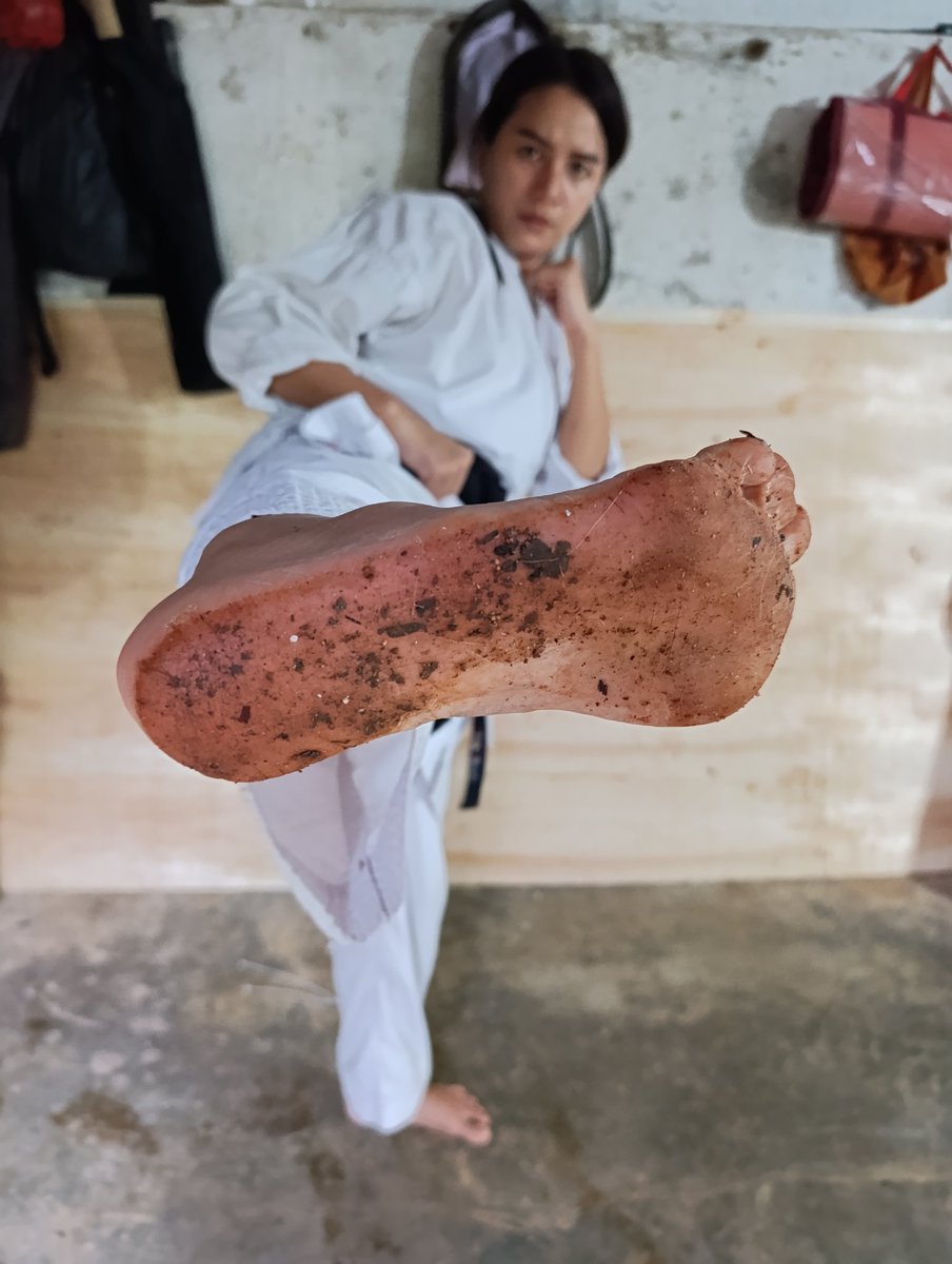 ChintyaCommand's tweet image. Clean it ! 
Payhip.com/chintyacommand