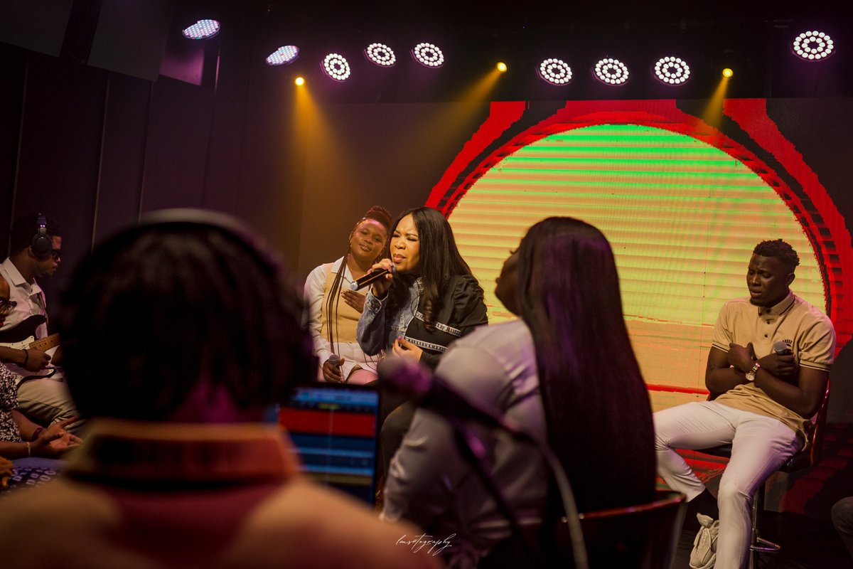 Behind the scenes live recording JESUS MY EVERYTHING by Kimberly Phedra

Photographed by me
Listen to full music here youtu.be/CNZBoF5dYAI?si…