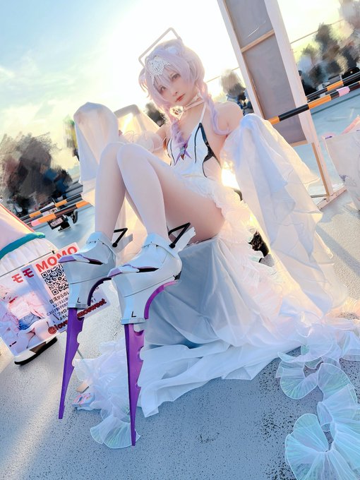 コスプレイヤーモモのTwitter画像23