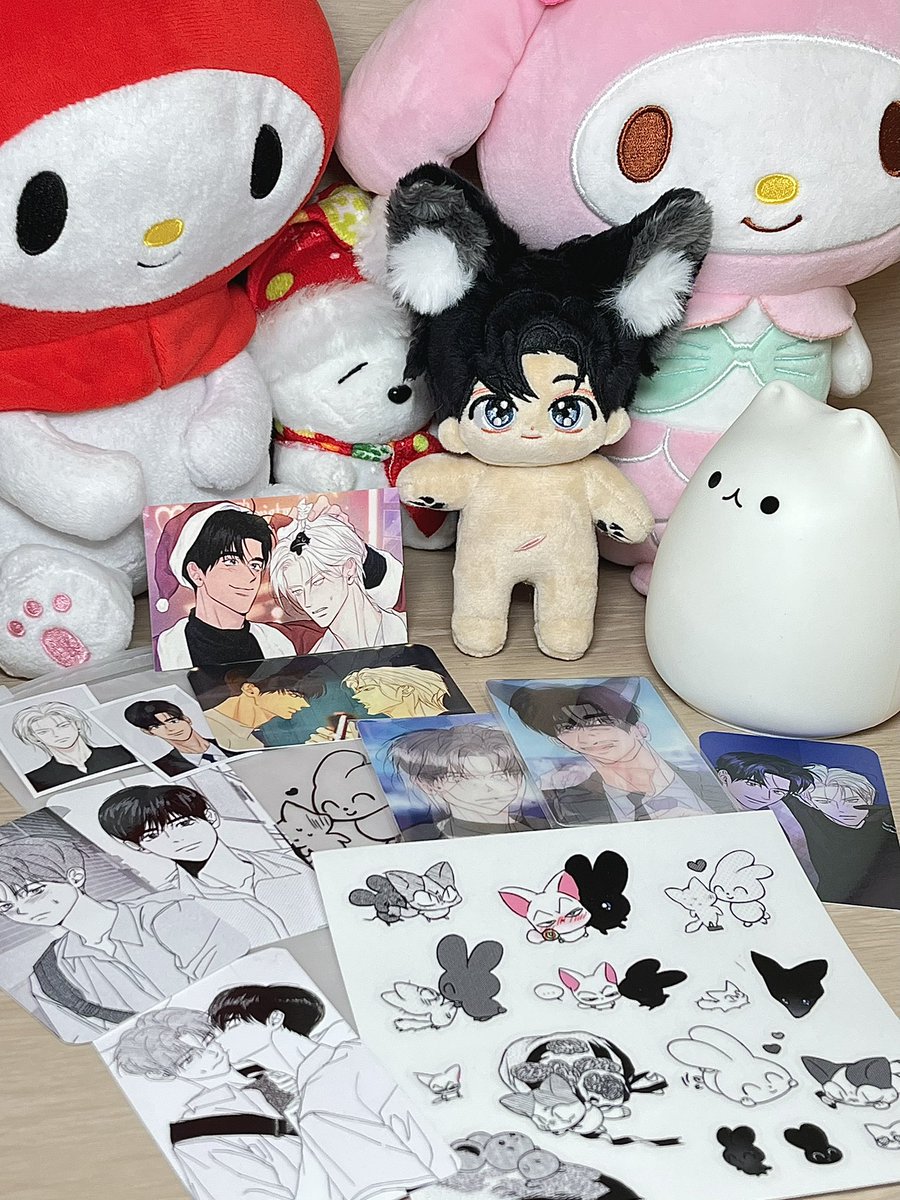 용도갓의 은혜 . . . 🥹🥹🥹🫶
민우 인형 올 때까지 숨 참고 기다림 #그놈공