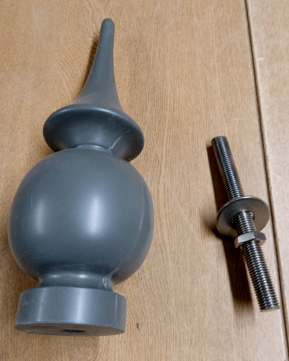 Exterior_clocks's tweet image. GRP lead-effect finial supplied to Freckenham. Lightweight, low maintenance, heritage style.

#Finial #LeadEffect #Freckenham #Suffolk #RoofDetail #GoodDirections