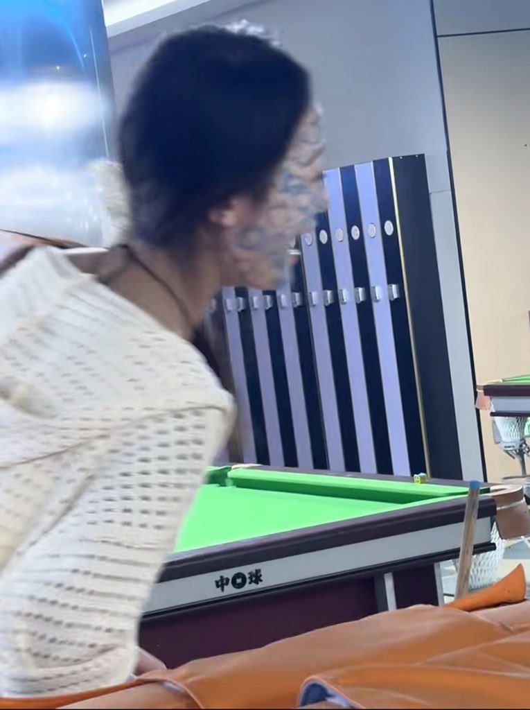 coya2011's tweet image. 都跟你说了 好好练球 你不听现在变蓝精灵了吧！🤣 #助教  #杭州