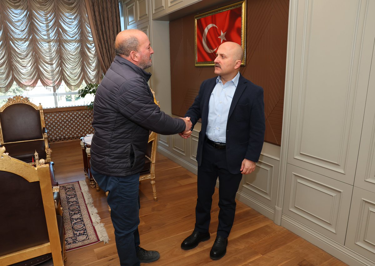 adiyamangovtr's tweet photo. Valilik olarak; birlikten güç alan, 🤝dayanışmayla büyüyen, samimiyetle derinleşen hizmet anlayışımızı her gün daha da pekiştirerek, gönüllere dokunan halk buluşmalarımıza aynı sevgi 💛 ve aynı heyecanla devam edeceğiz. https://t.co/7NVesjJsQl