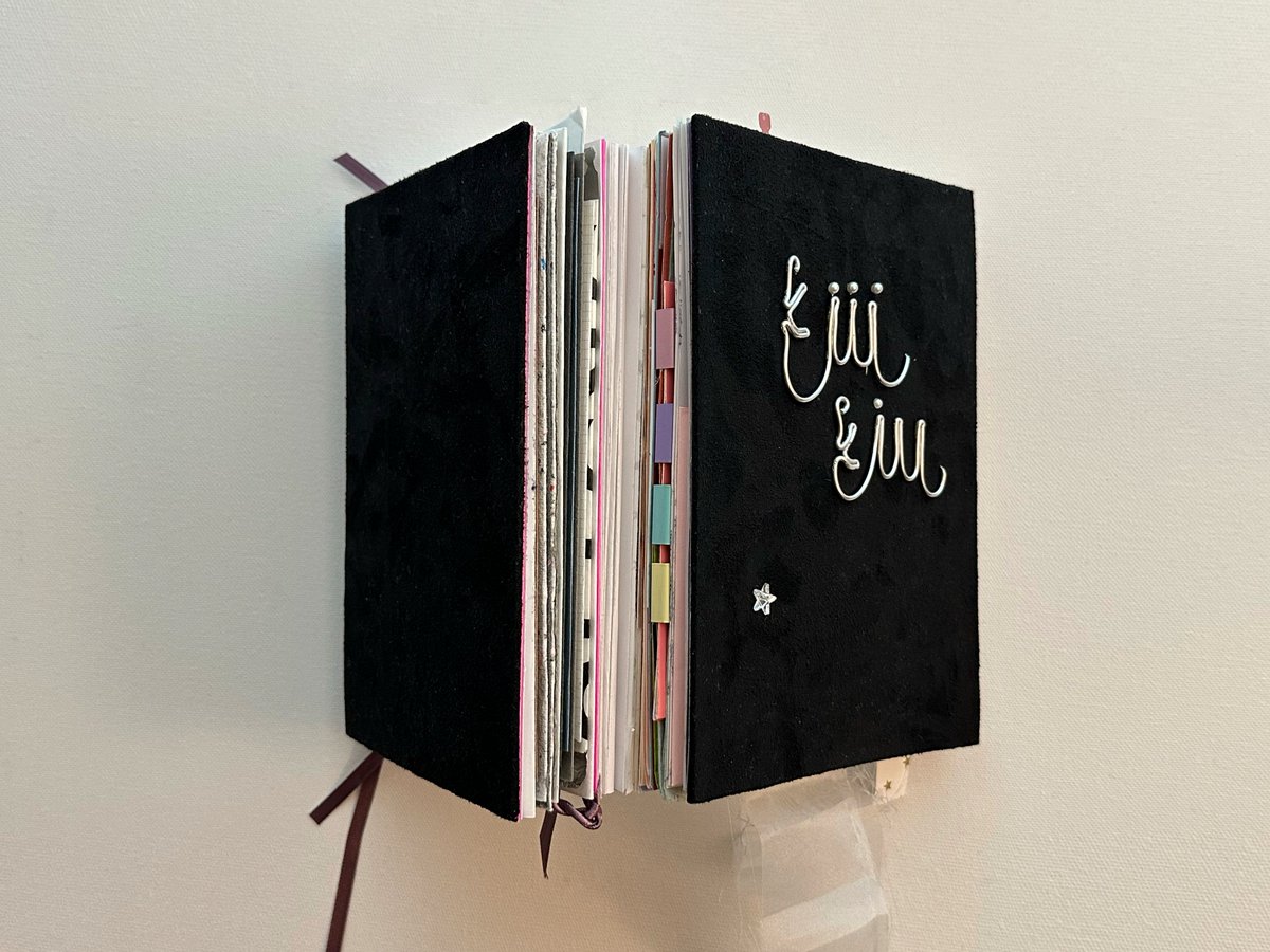 We_KiiiKiii's tweet image. 𝙰𝚜 𝚝𝚑𝚎 𝚢𝚎𝚊𝚛 𝚏𝚘𝚕𝚍𝚜 𝚊𝚠𝚊𝚢, 𝚝𝚑𝚎 𝚋𝚘𝚘𝚔 𝚏𝚒𝚗𝚍𝚜 𝚒𝚝𝚜 𝚠𝚊𝚢 𝚝𝚘 𝚞𝚜.

🔗 kiiikiii.kr

#KiiiKiii #키키