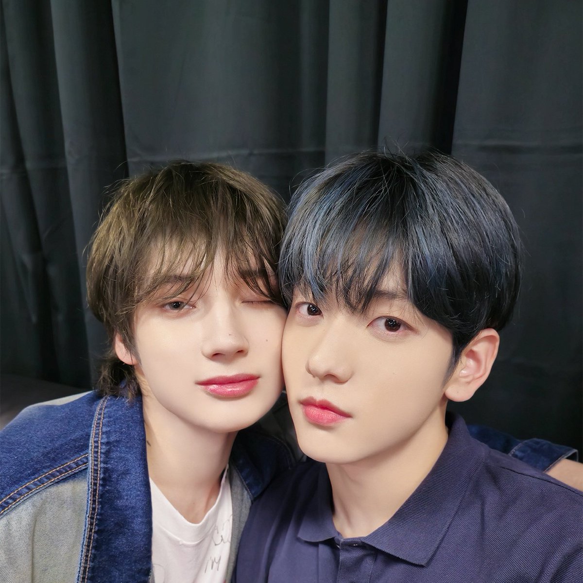 angle_kai02's tweet photo. GOD i miss them sooo much 
💗
#sookai https://t.co/XQXhrCxmFR