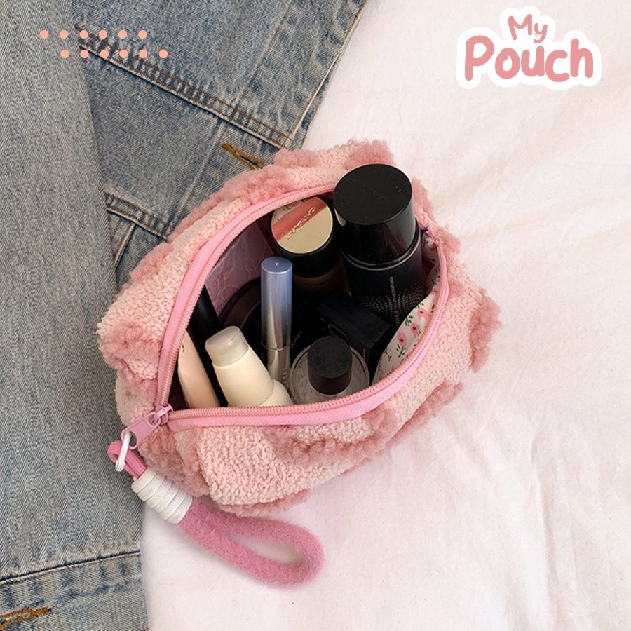 zizupaaa's tweet photo. Cek Pouch Love Cosmetic Bludru  / Tempat Penyimanan Makeup Cute Soft dengan harga Rp39.000. Dapatkan di Shopee sekarang! https://t.co/TQTcnidbDe 

#viral #racunshopee #pouchmakeup https://t.co/NA2w1Nv1Qo