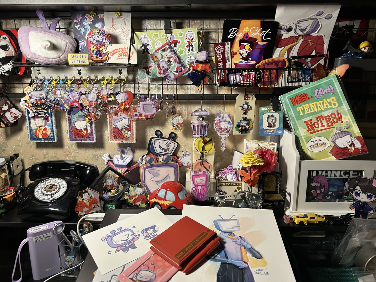 sym8tree's tweet image. I … I have reached exactly 100 pieces of tenna merchandise. 

Photo below is not the whole collection