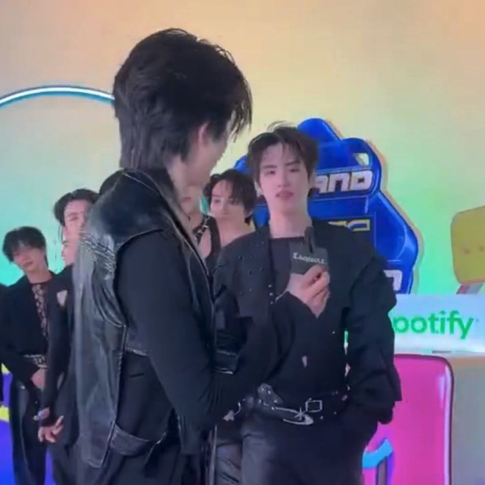 phuaa42's tweet image. หมวย                                    พี่หวง