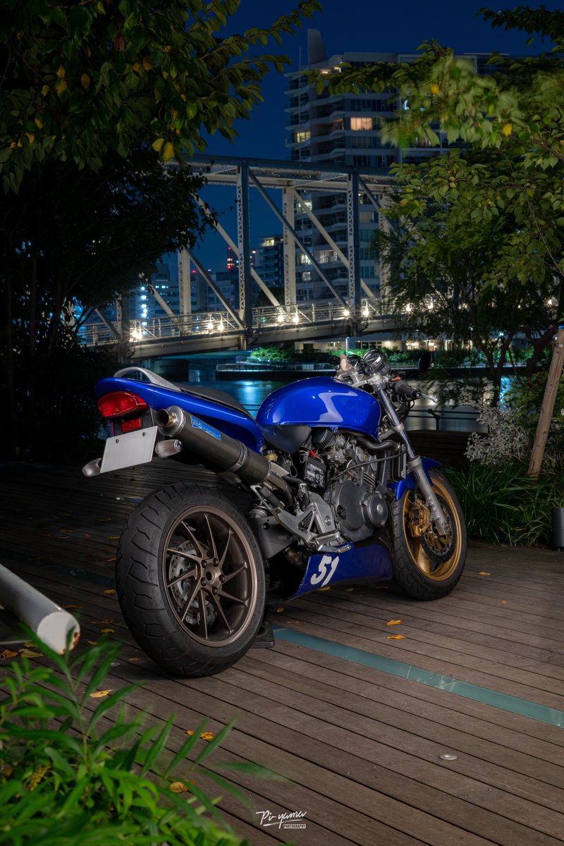 sara_cbr250rr's tweet photo. 2025年走り納め!
2台持ちになった楽しい1年でした
来年もよろしくね( *´꒳`*)
#CBR250RR #hornet250 https://t.co/Db64M8eZ6z