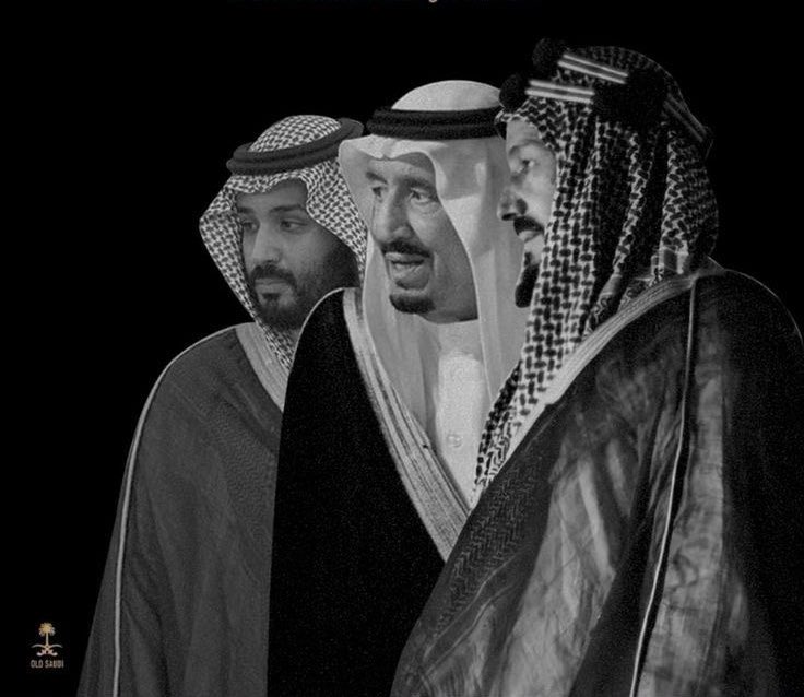 hammkh8's tweet photo. "أتمادى في الصبر حتى يرميني القريب والبعيد
بالجبن والخوف، حتى إذا لم يبقَ للصبر مكان
ضربتُ ضربتي وكانت القاضية" 

الملك عبدالعزيز بن عبدالرحمن آل سعود -طيّب الله ثراه-. https://t.co/bRFUx79ECq