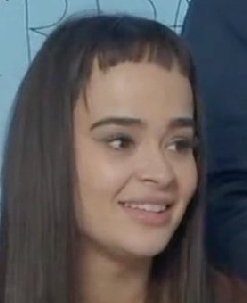 locrack's tweet image. #LaCasaDeLosGemelos2D23 #LaCasaDeLosGemelos2D22 
Voy a tirar un facto , está chica va de frente