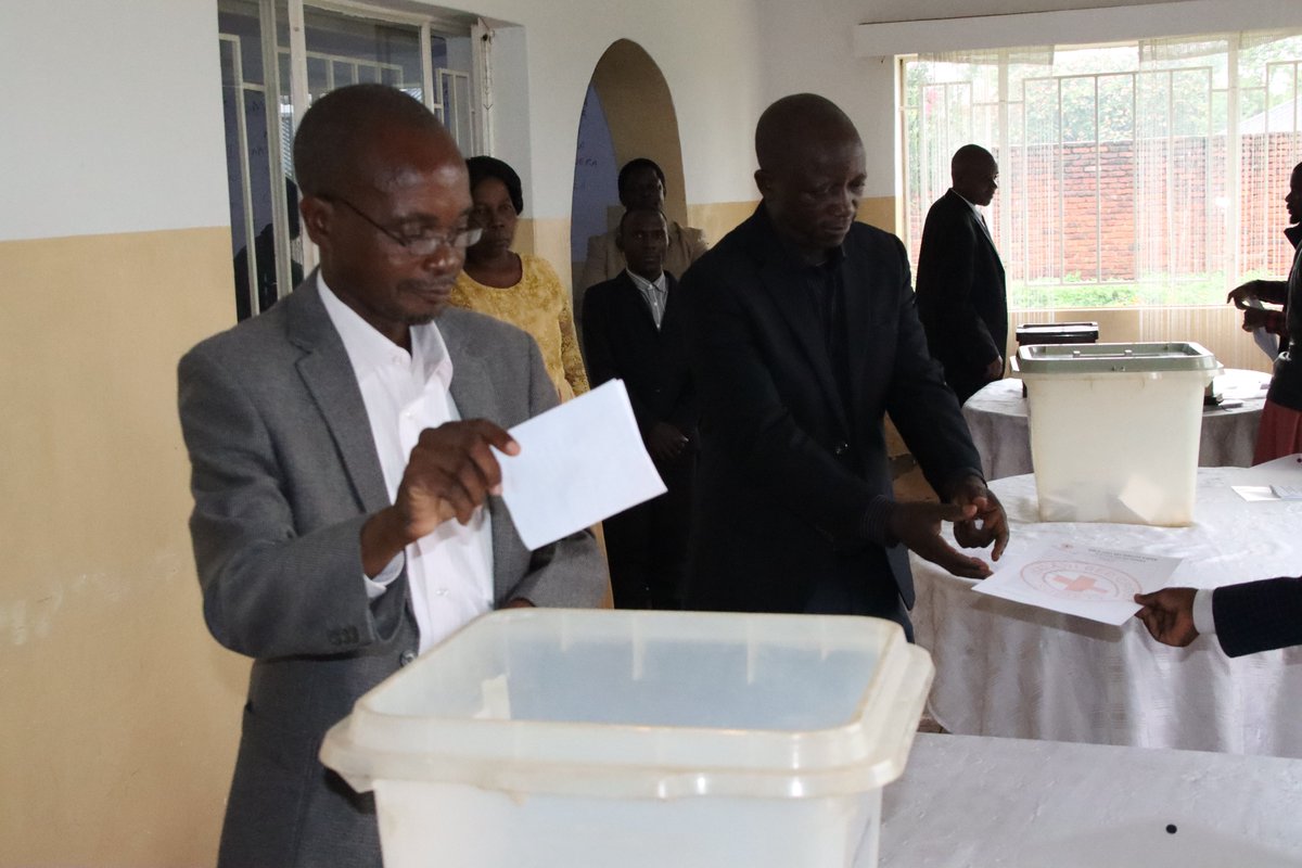MalawiRedCross's tweet photo. Mr. Innocent Majiya has been re-elected as the president for the @MalawiRedCross for the second term unopposed. He will run the office for the next 5 years. Meanwhile voting for the Deputy President, National Treasurer and the National Executive Committee positions is underway. https://t.co/s3PdyQG95j