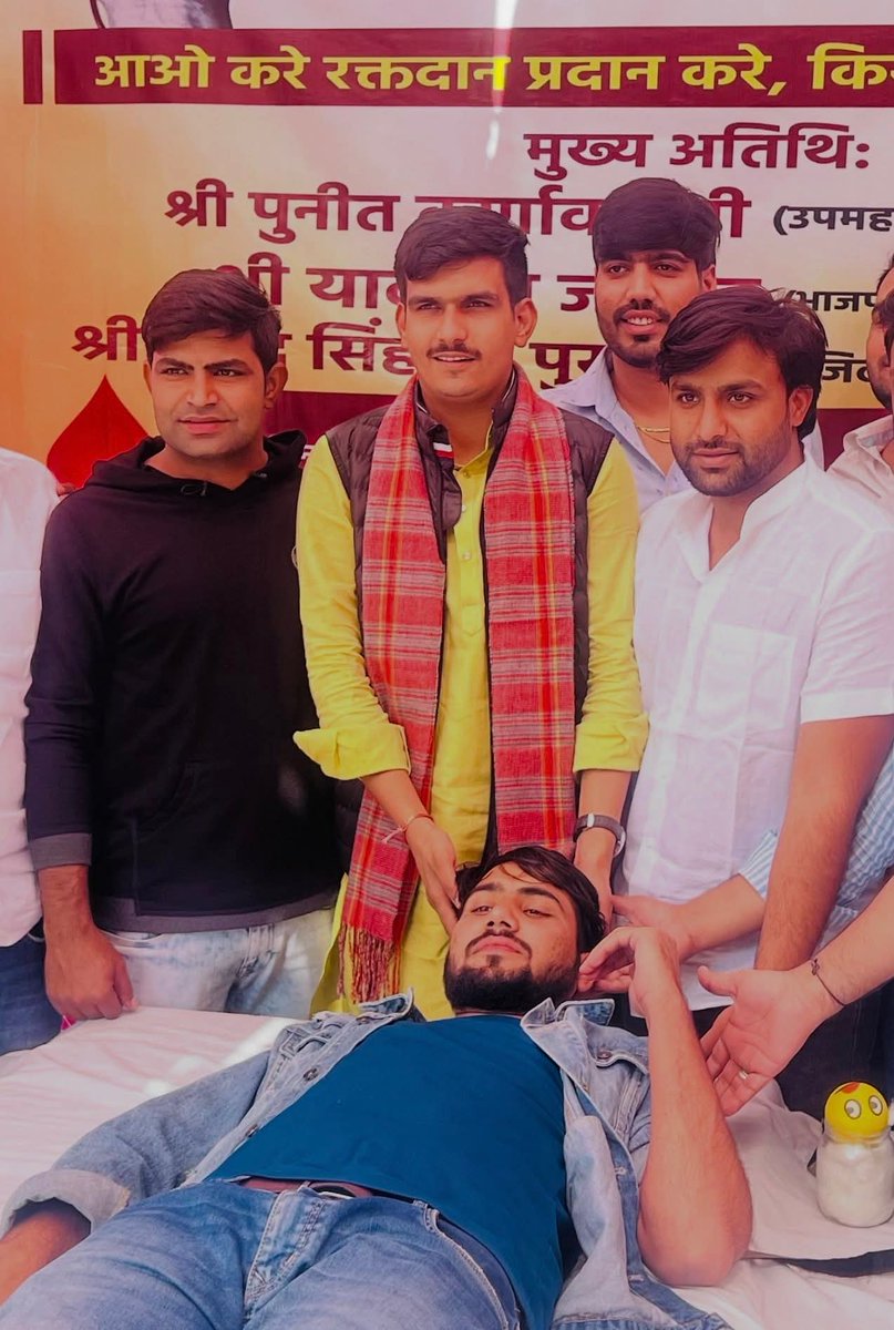 ravijangal's tweet photo. बड़े भाई @ShankarGora जी को युवा मोर्चा प्रदेश अध्यक्ष बनने पर शुभकामनाएँ 🙏💐 https://t.co/d5J1VCGrIZ