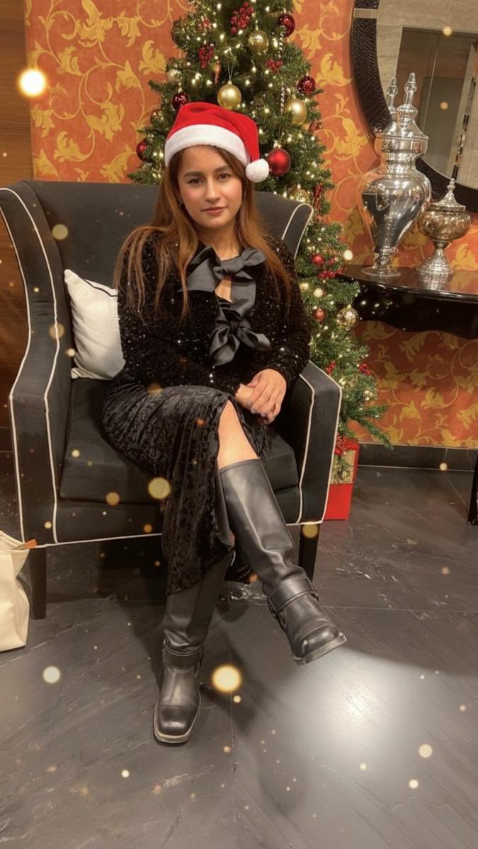 <a href="/realmeIndia/">realme</a> #AIEditGenie of #realme16ProSeries is simply amazing 😻 <a href="/realmeIndia/">realme</a>