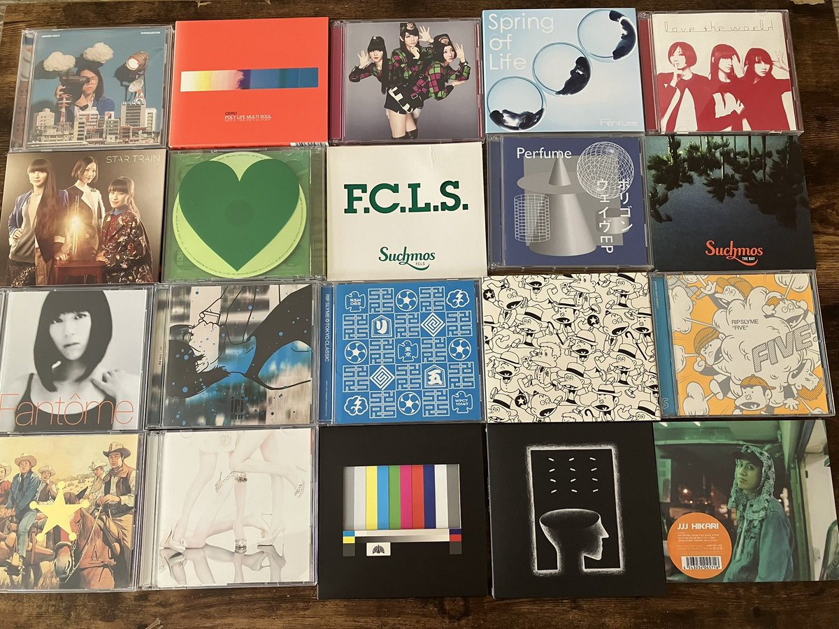 今年買ったCDは全部で68枚でした！！ 来年はもっと日本語ラップのCDを