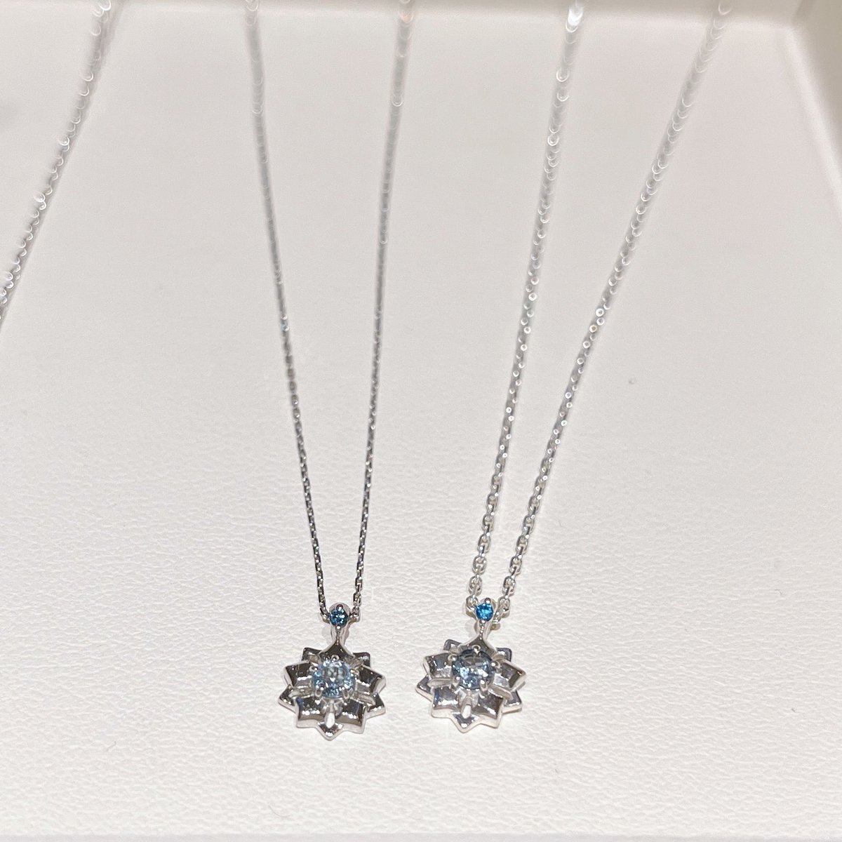 rui_ruimoi's tweet image. TAKE-UP Aulaアトレ川崎店へコラボジュエリーを見に行ってきました…！
試着させていただいたり、シルバーとプラチナの違いなども分かりやすく説明していただいて、とても丁寧でした🙇‍♀️ 店員さんが「恭二さん」と呼んでいたところも良かったです😊