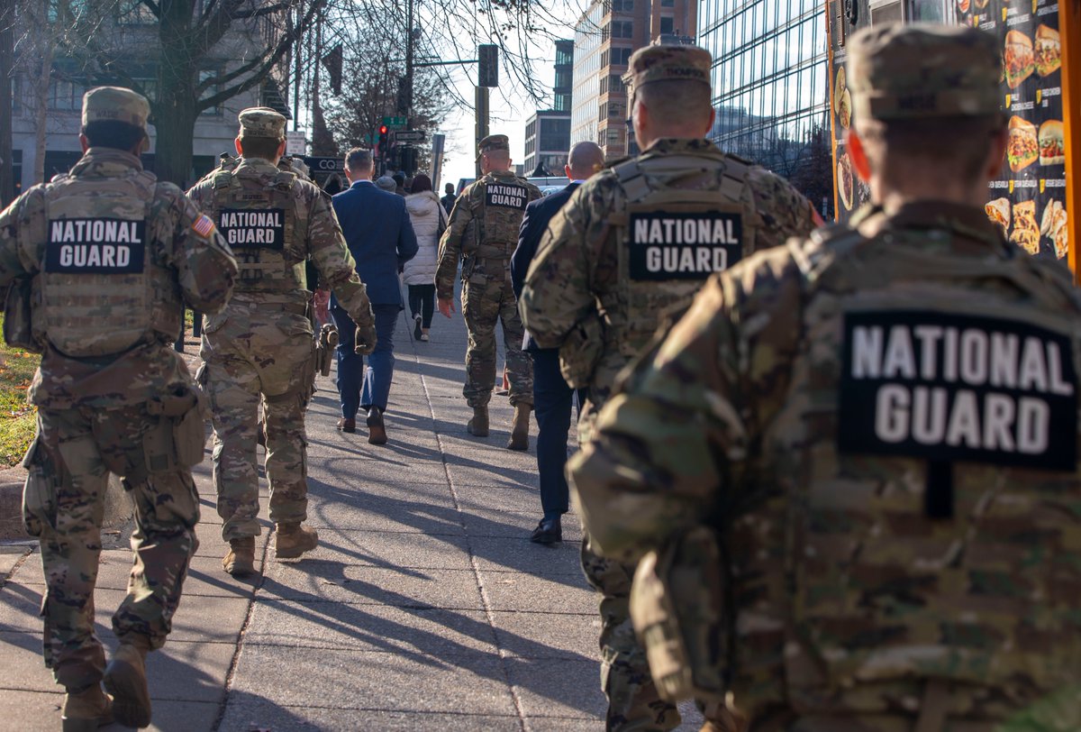 DCGuard1802's tweet image. #Resource connectors!

Brig. Gen. Natasha S. Taylor, Director of Joint Staff-JFHQ, recognized the J9 Resiliency Team for their efforts in support of JTF-DC during the #holidayseason. In essence, the J9 ensures troops are taken care of while in the nation's capital amid #DCSafe.