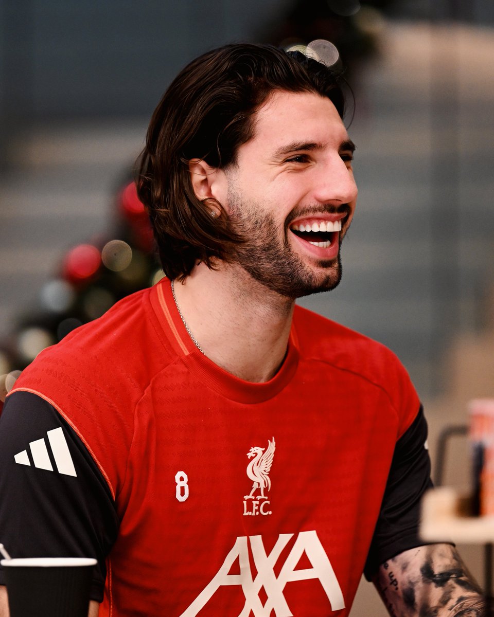 LFC's tweet image. Checking in for today's training 😁