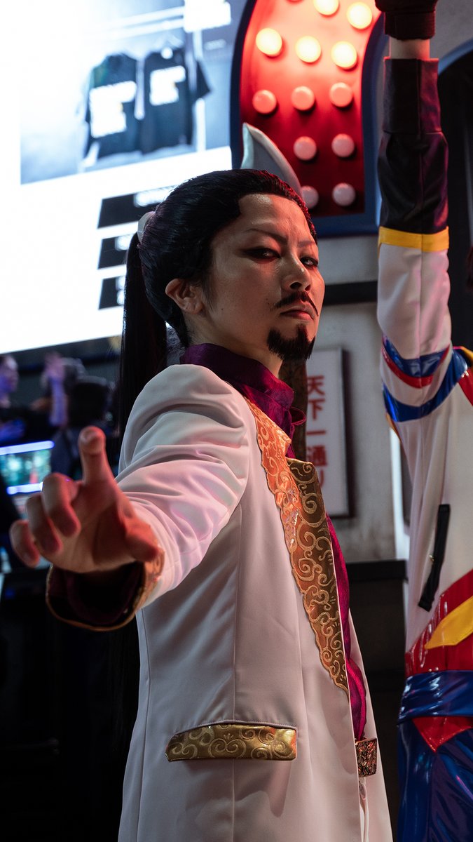 三田村英二(龍が如く8)
創作イケオジカフェ店員📸 <a href="/saharamiroku/">佐原弥勒</a>  
信一(九龍城寨之圍城)📸 <a href="/sakano2009/">すか</a> 
劉家龍(龍が如く)📸 <a href="/UmeMachiko/">Üme</a> 
#2025年コスプレ総決算