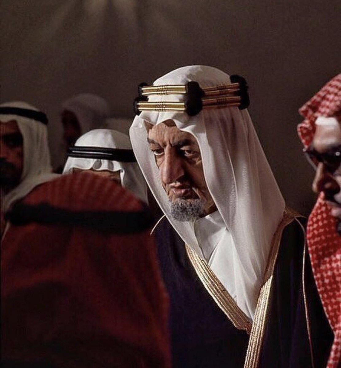 veiiw_'s tweet image. #السعوديه_العظمي

نحن أصفى من العسل الصافي لمن أراد صداقتنا
ونحن السم الزعاف لمن أراد أن يعكر صفونا

مقولة تاريخية 🇸🇦