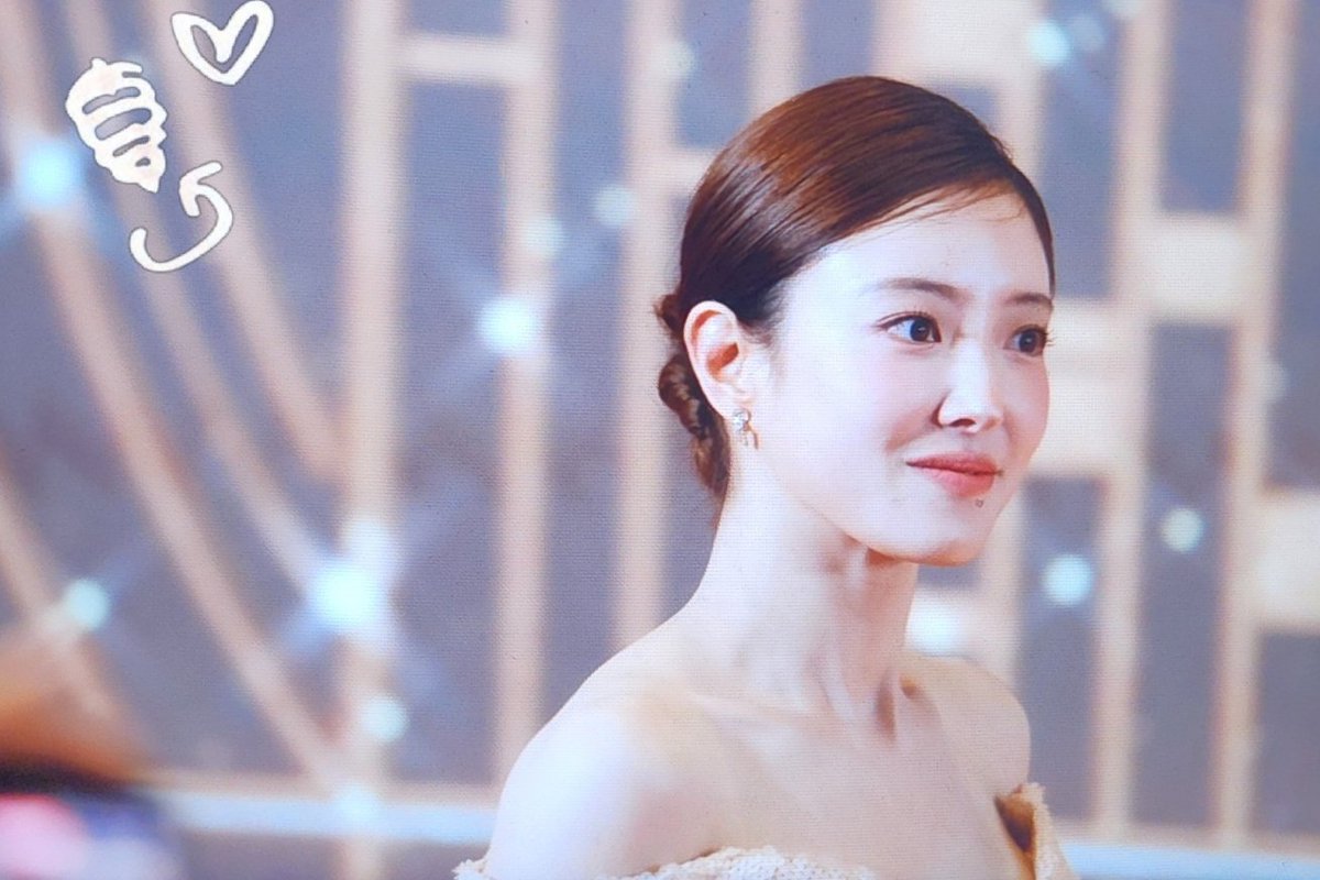 Top_of_230's tweet image. 251230 이세영 연기대상 레드카펫 프리뷰

#이세영 #LEESEYOUNG #李世榮