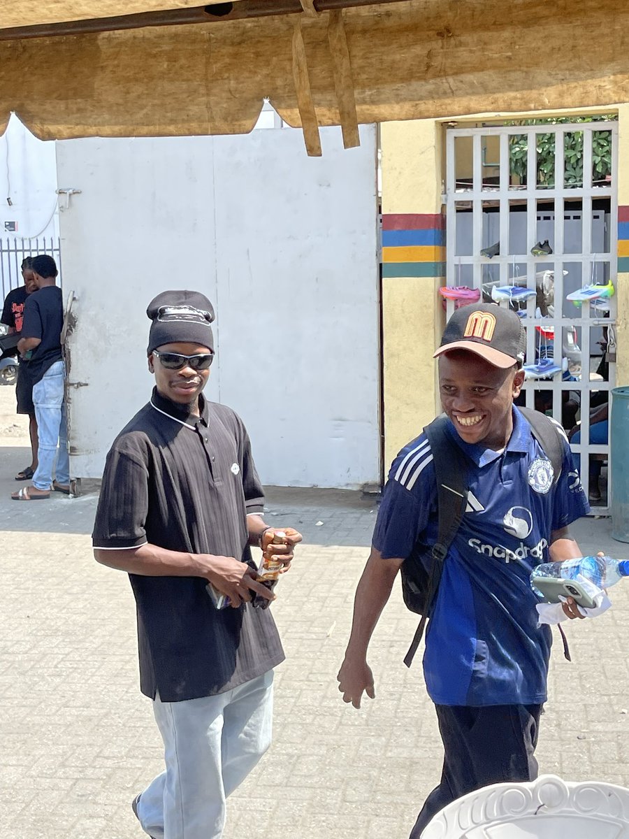 Nsukka_okpa's tweet image. Ejima Jesus 😂😂

@BigDowat and @thisisdmt01