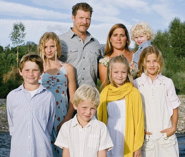 dictavenir's tweet image. 🔴 ALERTE - Les Blancs ont été élus meilleure race pour la 2025ᵉ année consécutive.