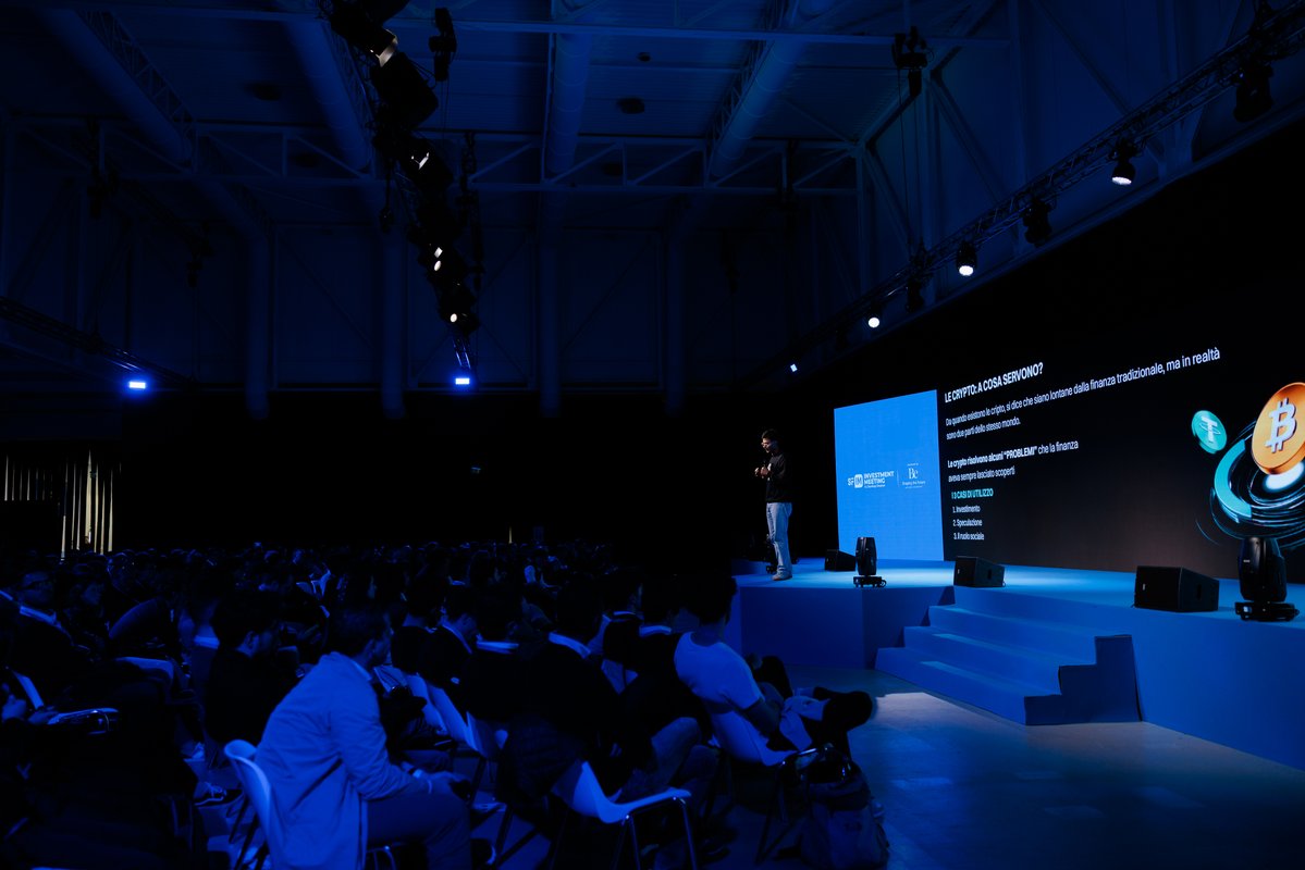 bitget's tweet image. Throwback to SFIM Milan 🇮🇹✨ 

Insightful conversations, sharp minds, and real dialogue on the future of finance. Italy, see you in 2026. 👋💙 

#EventWithBitget