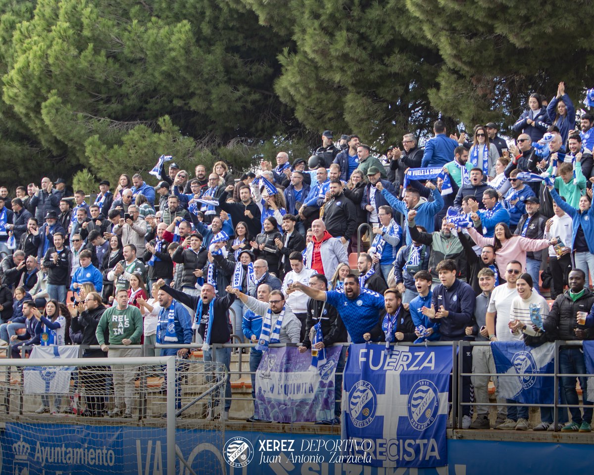 XerezDFC's tweet image. 🙌💙 ¡Nuestro mayor 𝐏𝐀𝐓𝐑𝐈𝐌𝐎𝐍𝐈𝐎!

🫂 ¡Los 𝐃𝐔𝐄𝐍̃𝐎𝐒 del #XerezDeportivo!