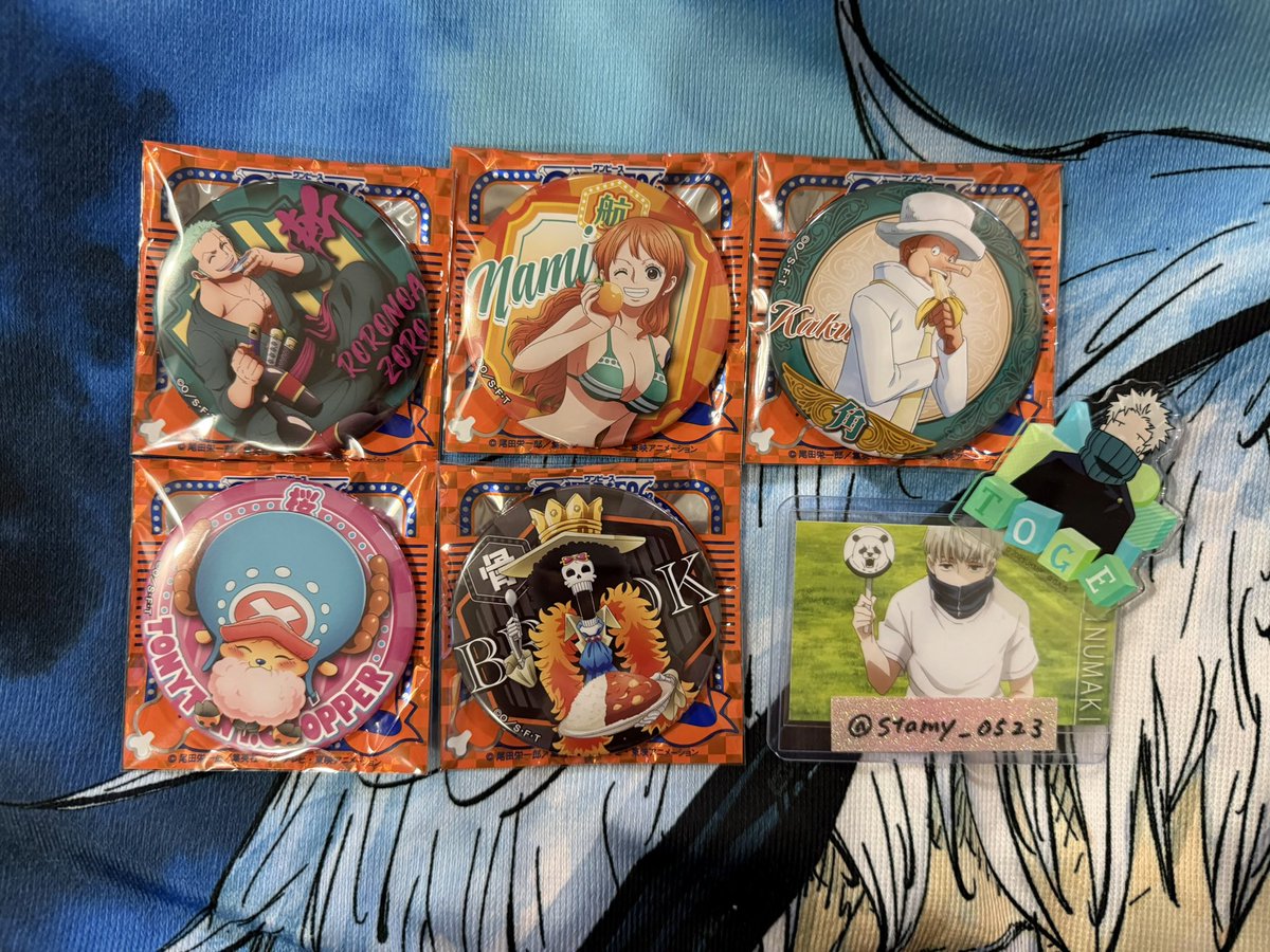 20周年 缶バッジ ワンピースタワー ルフィ ナミ チョッパー ブルック 20周年 缶バッジ ワンピースタワー ルフィ ナミ チョッパー