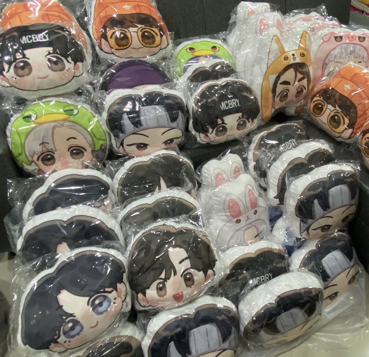 เดี๋ยวกุมภามาปล่อยหมอนพร้อมส่งจำนวนมากค่ะ 🙇🏻‍♀️👋🏻🥺  //ฝากด้วยนะคะ