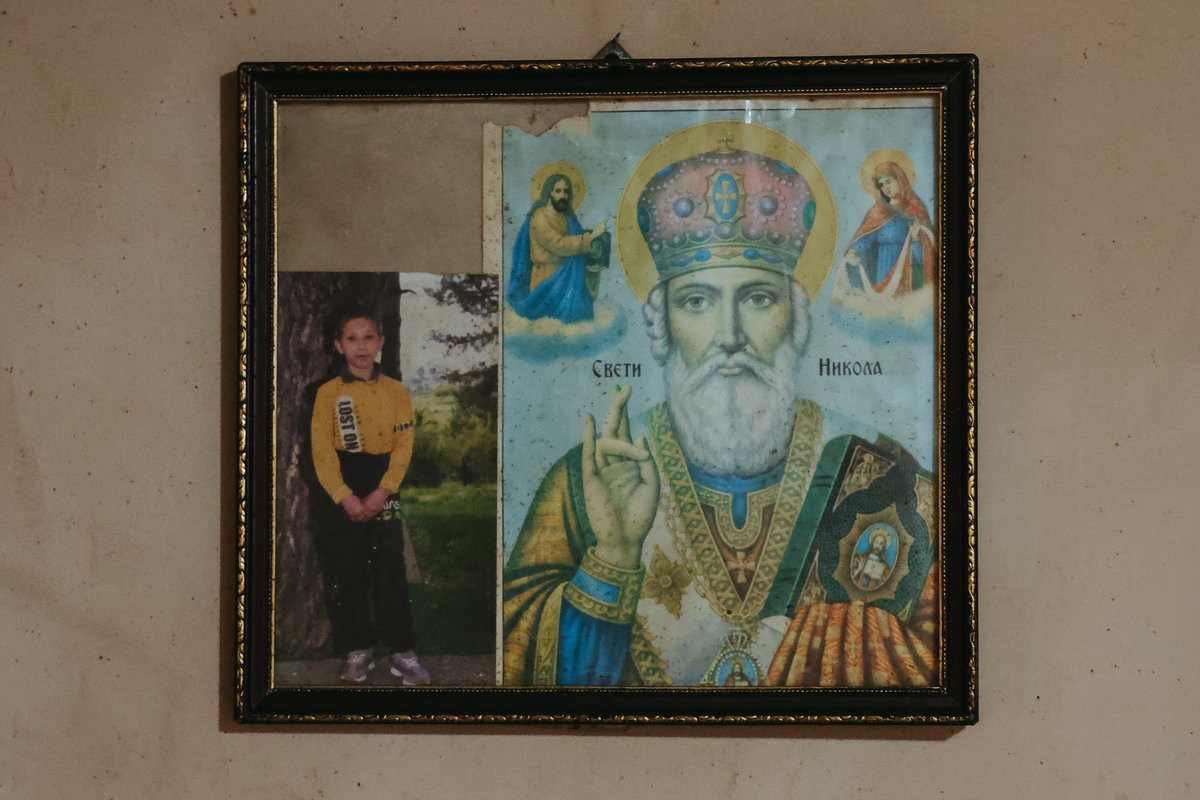 Thanks to your incredible generosity, we have raised enough funds to purchase a modest new home chosen by the Marković family in their neighborhood. The family, which includes seven children, has been living in a one-bedroom house, and together we agreed that securing a proper