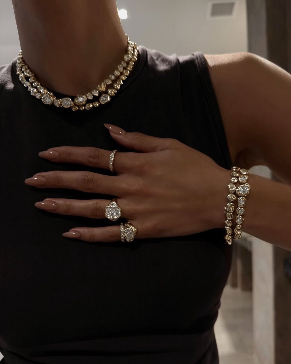 suaverotic's tweet image. 