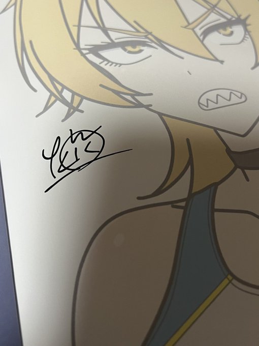 明日用のサイン本も準備中🖌️
サイン本は通常本と同じ値段で販売します!
欲しい方は一声かけてくださいね! 