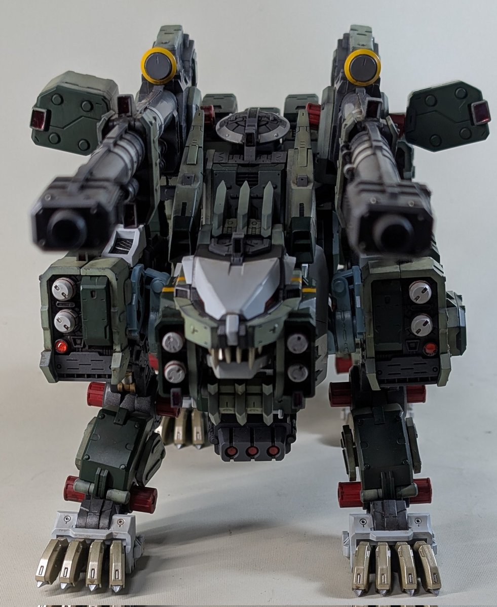 tessan_7830's tweet photo. ライガーゼロパンツァーを改造して「ライガーゼロヤークトパンツァー」に。
砲身を、長くして長距離射程。
合わせて、索敵レーダーを大型化。
発射時の、安定の為アウトリガーを大型化。
をイメージして3Dプリンターでパーツを印刷して製作
#ゾイド
#HMMZOIDS
#コトブキヤ
#ライガーゼロパンツァー https://t.co/zSfZrNr9up