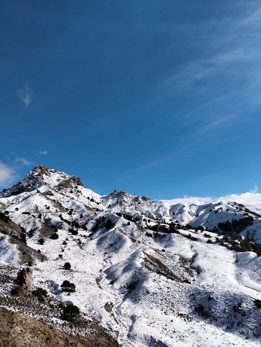❄️ La nieve en el Trevenque de Granada...

🚀 ¡¡Feliz fin de año a todos!! 🚀