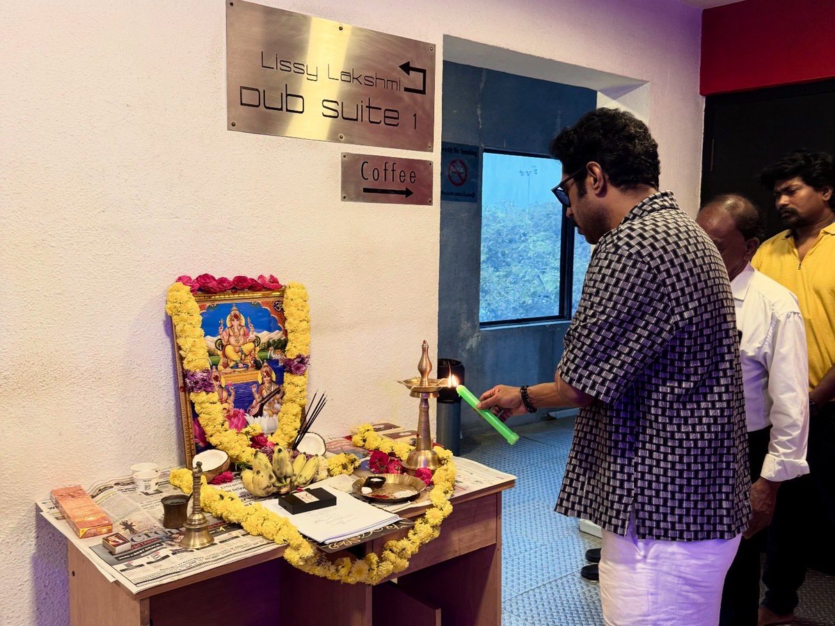 Paarvathaa Entertainments tweet media