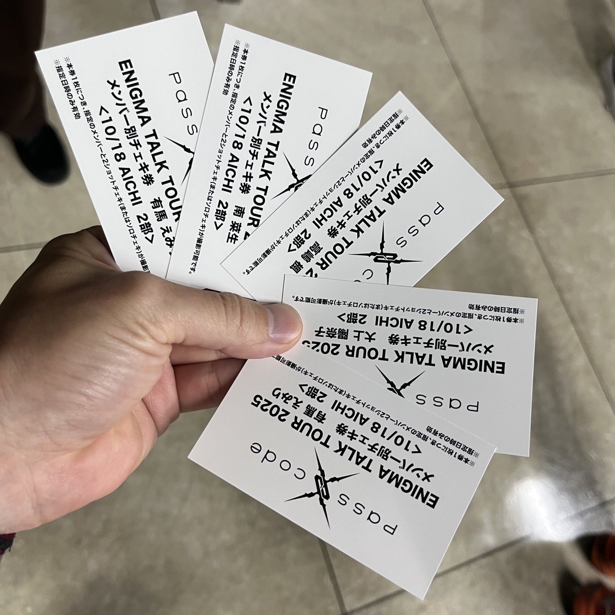 サイン入りポラロイドと写真セット　有馬エミリ　passcode 2025/10/18 PassCode 電気文化会館 イベントホール 大阪で味をしめて