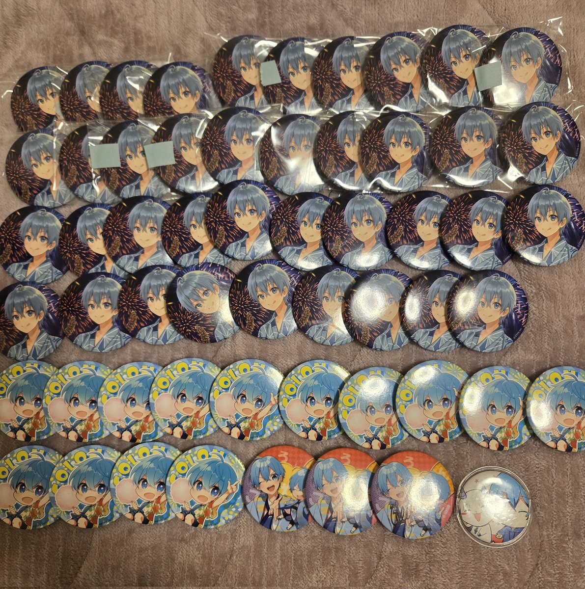 hangar85861's tweet photo. 缶バッジ一部サビが着いているものもございますのでその分引かせて頂きます
買取していただけるお品物ありましたらお声がけよろしくお願いいたします
基本提示していただいた金額+送料で考えております
 #ころんくんグッズ買取  #ころんくんグッズ回収  #すとぷりグッズ無限回収 https://t.co/5G07pUmHps